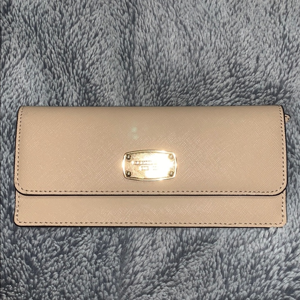Micheal Kors Wallet